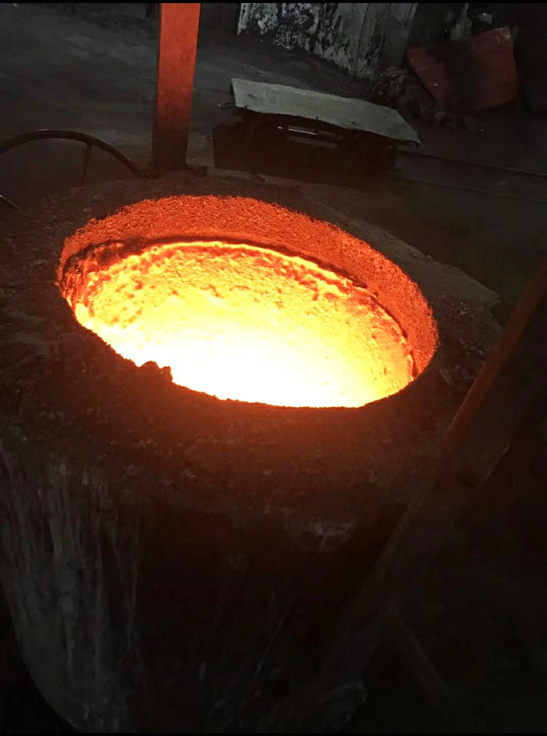 可塑捣打料（客户使用现场图）